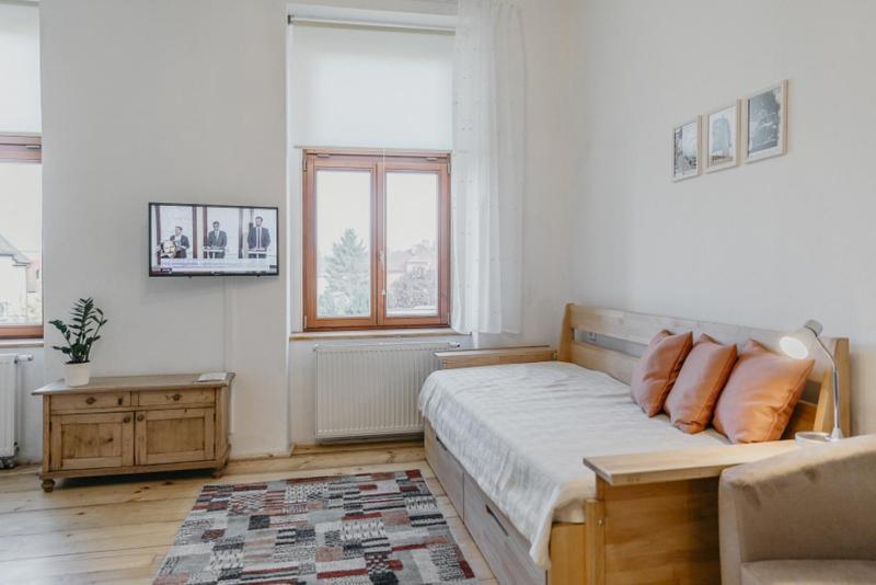 Apartman 3, Suvorovova 158 Cesky Brod ภายนอก รูปภาพ