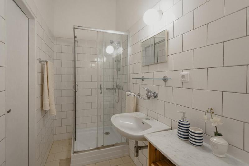 Apartman 3, Suvorovova 158 Cesky Brod ภายนอก รูปภาพ