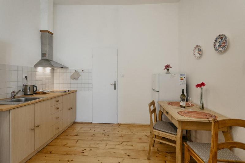 Apartman 3, Suvorovova 158 Cesky Brod ภายนอก รูปภาพ